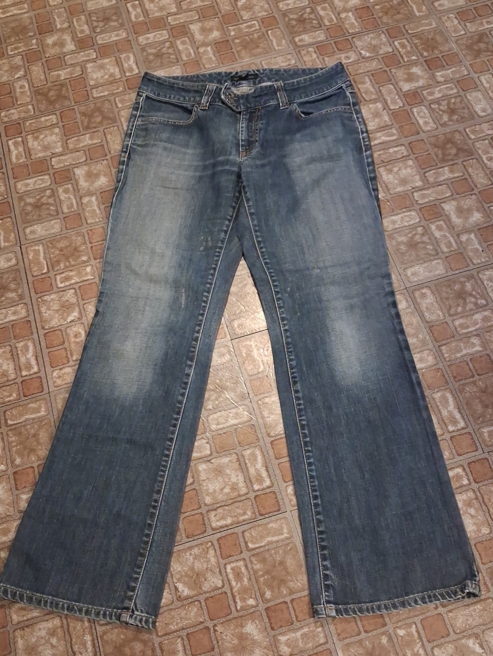 Banana Republic Women's Flared Jeans - Washed Blue